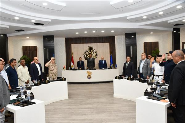 محافظ أسوان: إستعدادات مكثفة للعام الدراسى الجديد