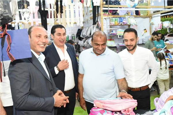 معرض كلنا واحد لمستلزمات المدارس