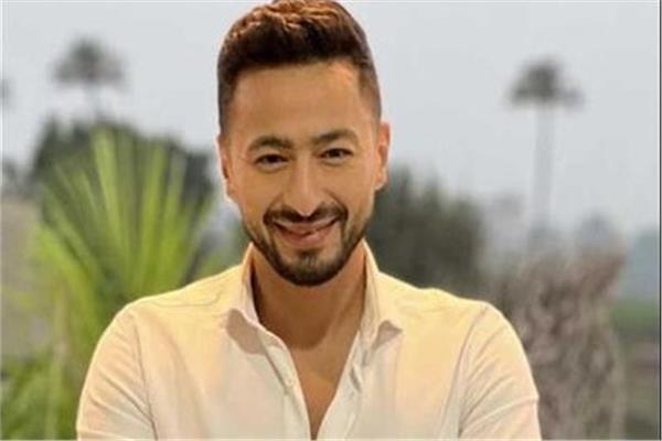 الفنان حمادة هلال