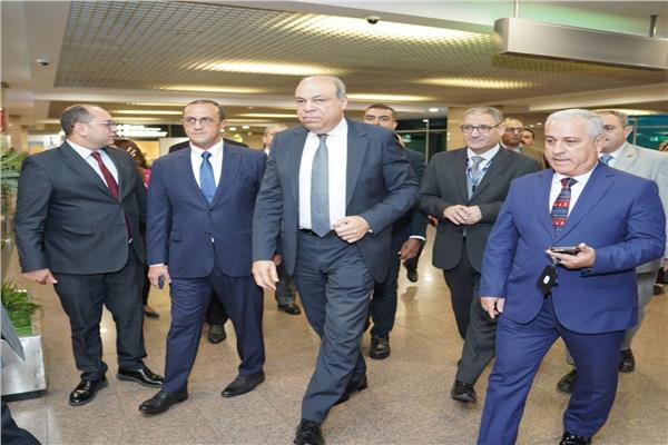 وزير الطيران ورئيس الهيئة الوطنية للصحافة 
