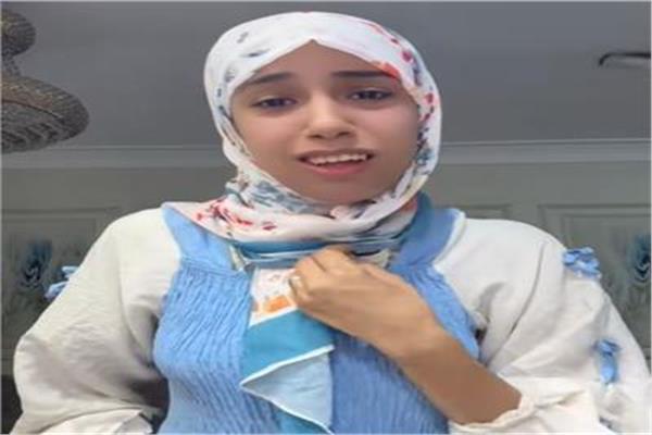البلوجر علياء قمرون