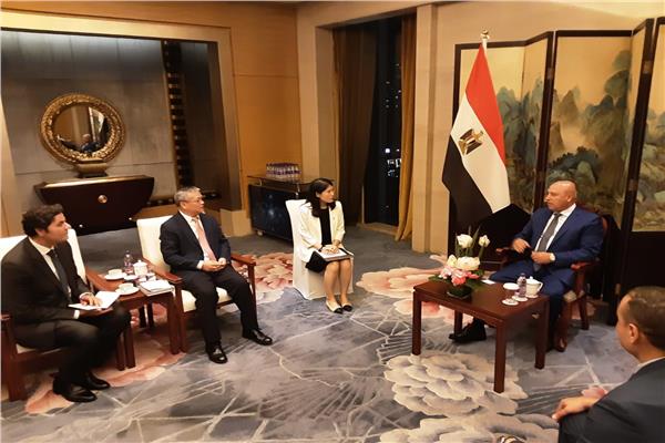 كامل الوزير وزير الصناعة والنقل 