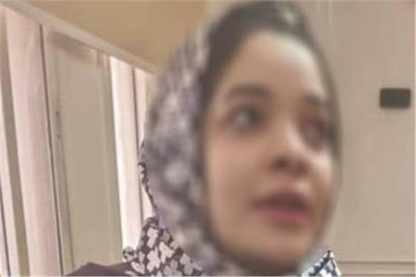 السيدة المدعية 