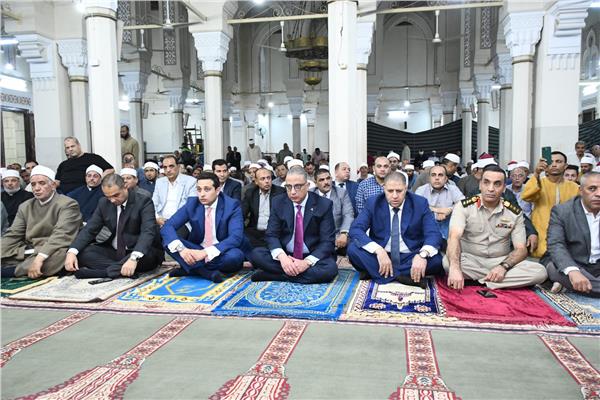 محافظ الفيوم يشهد احتفال "الأوقاف" بالمولد النبوي الشريف 