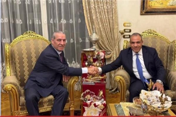 در عبد العاطي وزير الخارجية وحسين الشيخ نائب رئيس دولة فلسطين