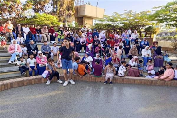   ٢٠٠ طفل يحتفلون  بالمولد النبوي الشريف 