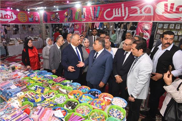 اللواء طارق مرزوق، محافظ الدقهلية..  معرض "أهلاً مدارس"