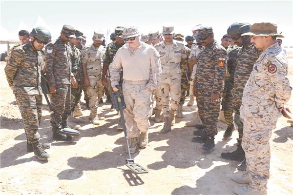 قاعدة محـمد نجيب العسكرية تستضيف التدريبات المشتركة بفعاليات «النجم الساطع»