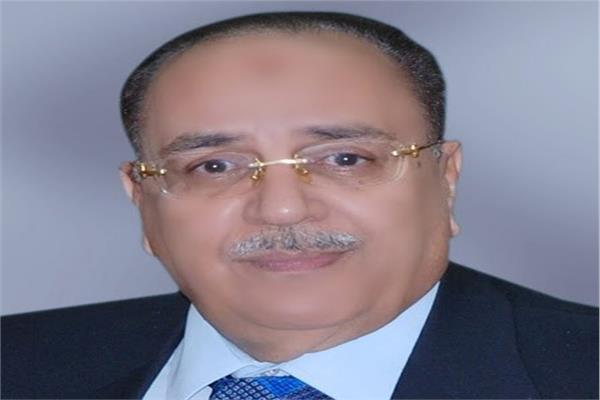 المستشار الراحل يحيى عبد المجيد، وزير شؤون مجلس الشورى الأسبق