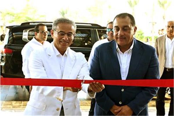 د. مصطفى مدبولي رئيس مجلس الوزراء ورجل الأعمال محمد العبار