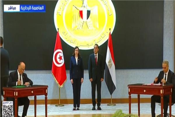 الدكتور مصطفي مدبولي وسارة الزعفراني رئيسة وزراء تونس