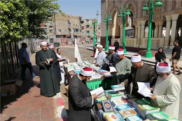 افتتاح معرض للكتاب من إصدارات المجلس الأعلى للشئون الإسلامية