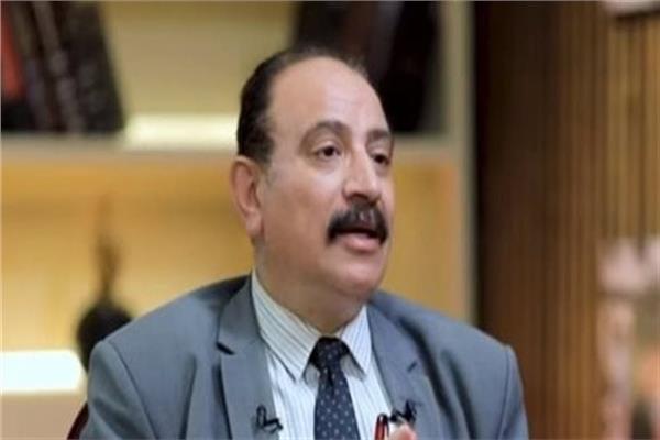 الدكتور طارق فهمي