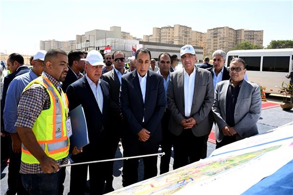 د . مصطفى مدبولي رئيس مجلس الوزراء