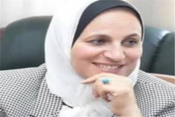 الدكتورة همت أبو كيلة مديرة المديرية التعليمية بالقاهرة 