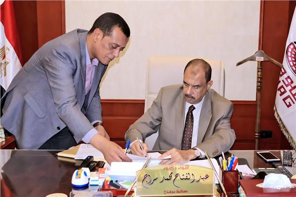 عبد الفتاح سراج محافظ سوهاج
