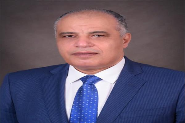 الدكتور علاء عزوز