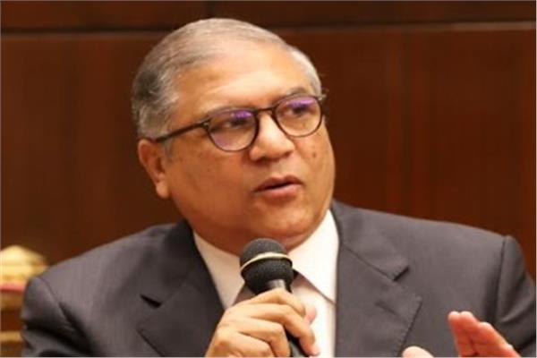  الدكتور عفت السادات، رئيس حزب السادات الديمقراطي 