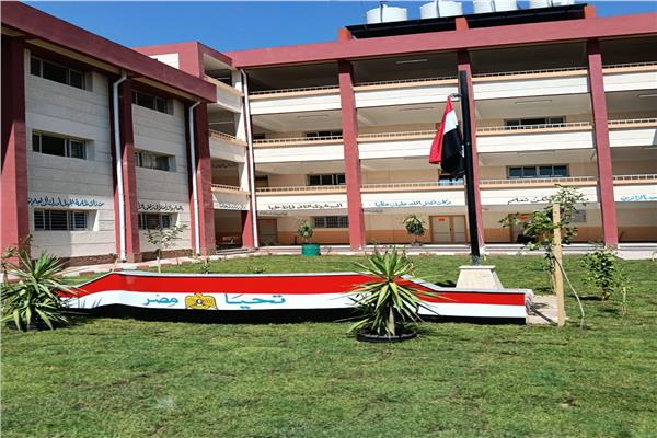 مدارس البحيرة تتجمل وتتزين لإستقبال الطلاب مع بداية العام الدراسى الجديد