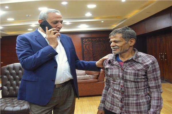 محافظ الغربية يكرم اشهر منقذ وسباح متطوع بكفرالزيات