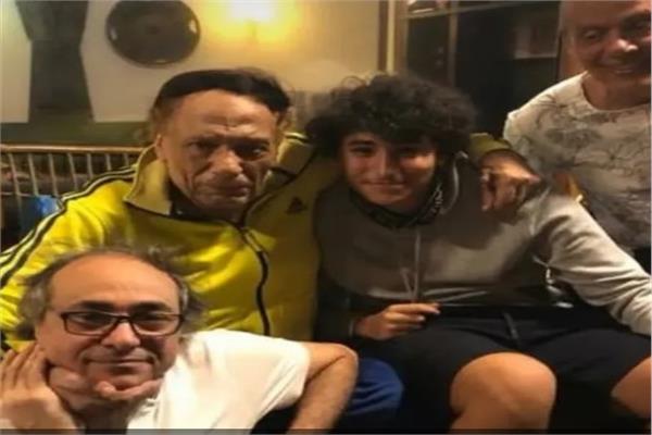 أحدث ظهور لعادل إمام يطمئن جمهوره