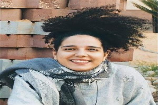 الفنانة نادين خالد
