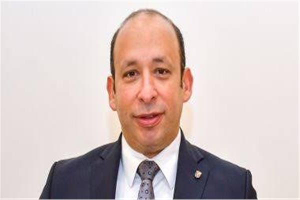  حسام صلاح عميد كليه طب القصر العيني