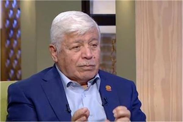  اللواء محمد الغباري، مدير كلية الدفاع الوطني الأسبق