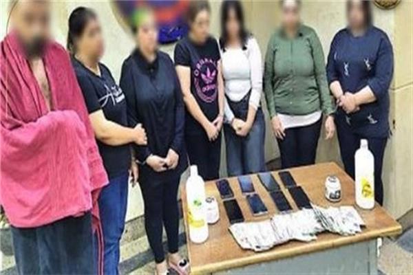 حبس 6 سيدات وشاب بعد ضبطهم داخل نادٍ صحي بالنزهة