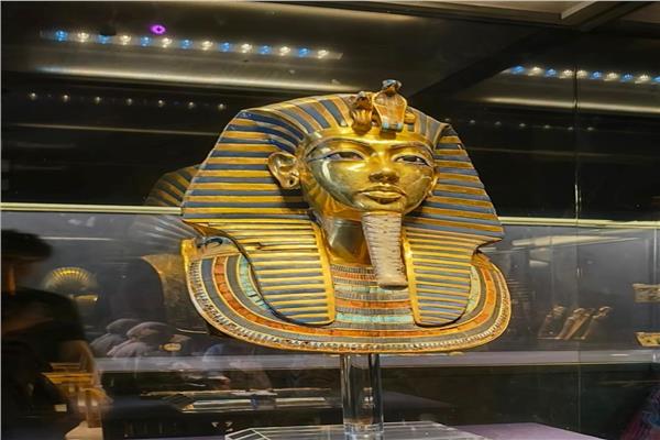  قاعة توت عنخ آمون بالمتحف المصري 