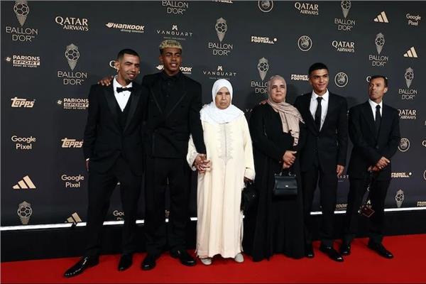 لامين يامال وأسرته