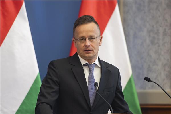 وزير خارجية المجر بيتر سيارتو