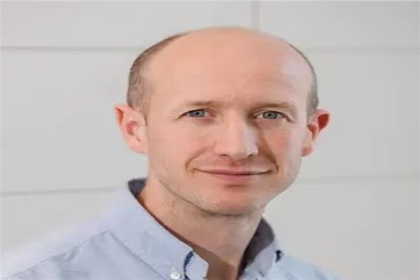  الدكتور جاك أوجدن وأعراض سرطان الأمعاء