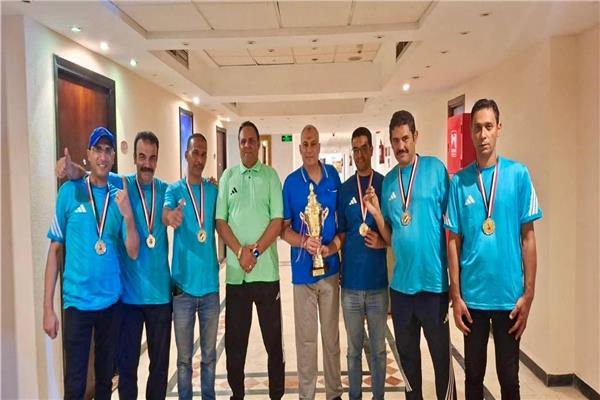 فريق الكرة الشاطئية المركز الثاني