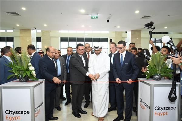 جولة وزير الإسكان في معرض «سيتي سكيب مصر» العقاري
