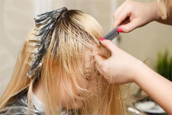 طرق فعالة لاستعادة لون شعرك وحمايته بعد تلف الصيف
