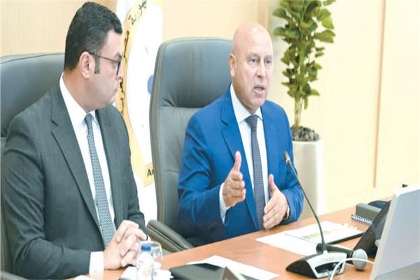 اجتماع الفريق مهندس كامل الوزير مع المهندس شريف الشربينى