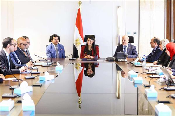 وزير الرياضة يبحث توسيع نطاق تجربة التصويت الإلكتروني بانتخابات  الأندية