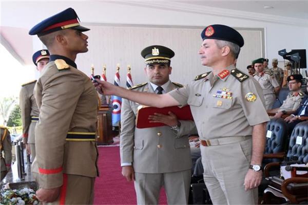 القوات المسلحة تحتفل بتخريج الدفعة 162 ضباط صف مُعلمين 