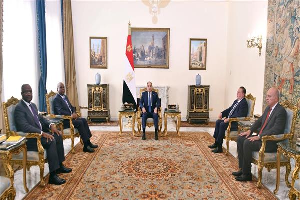 الرئيس السيسي يستقبل رئيس بنك التصدير الأفريقي وخليفته المرتقب