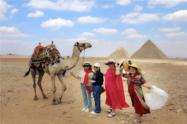 مصر والصين تعيدان رسم المشهد السياحي العالمي