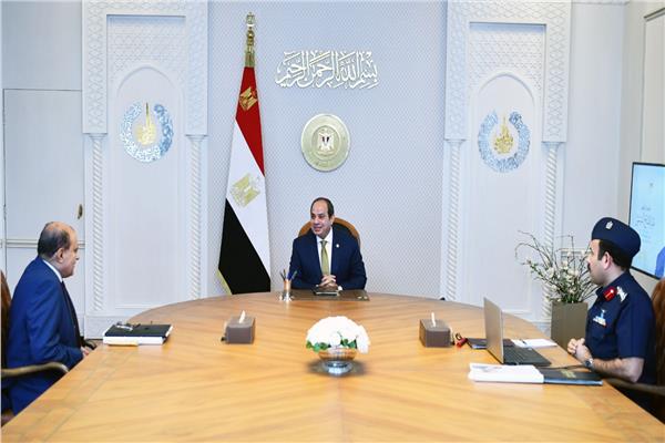 السيد الرئيس عبد الفتاح السيسي خلال الاجتماع