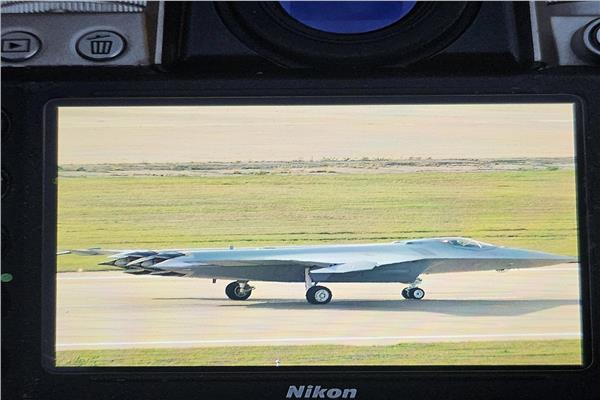 الشبح الصيني شنيانج J-50