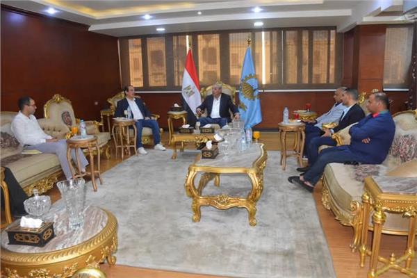محافظ الغربية يستقبل نائب وزير الصحة عقب جولة ميدانية مفاجئة