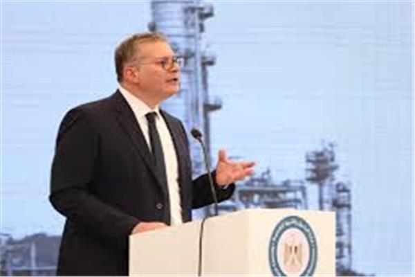 المهندس كريم بدوي وزير البترول والثروة المعدنية 
