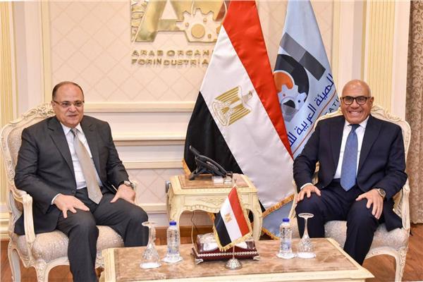 رئيس الهيئة العربية للتصنيع ورئيس هيئة الدواء المصرية 
