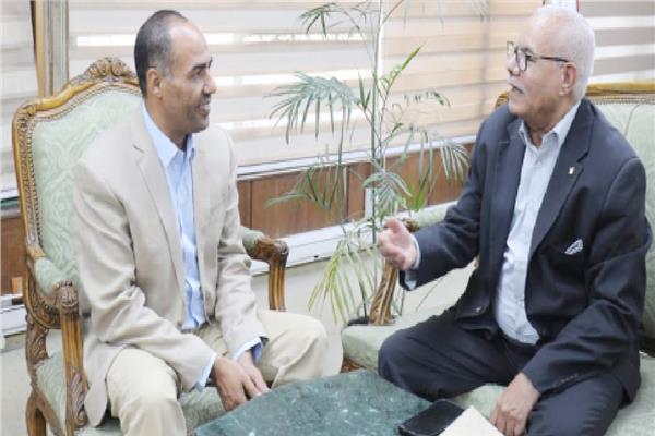 د. مصطفى النشار مع د. خالد أبو الليل