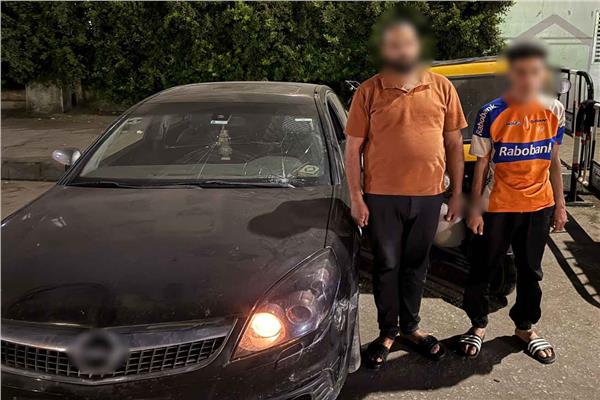ضبط طرفي مشاجرة بين قائدي توك توك وسيارة