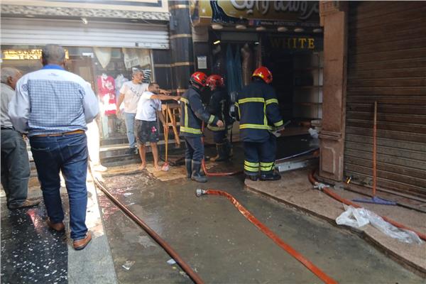 السيطرة على الحريق بمحل في زنقة الستات بالإسكندرية