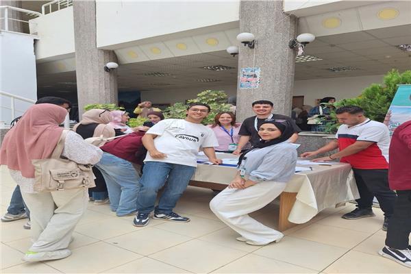  "مبادرة طوف وشوف... معالم بلادنا السياحية" تبرز الدور المتميز لطلاب جامعة قناة السويس 